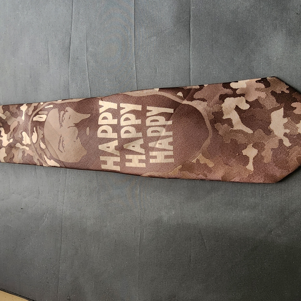 Camouflage Happy Print Tie
